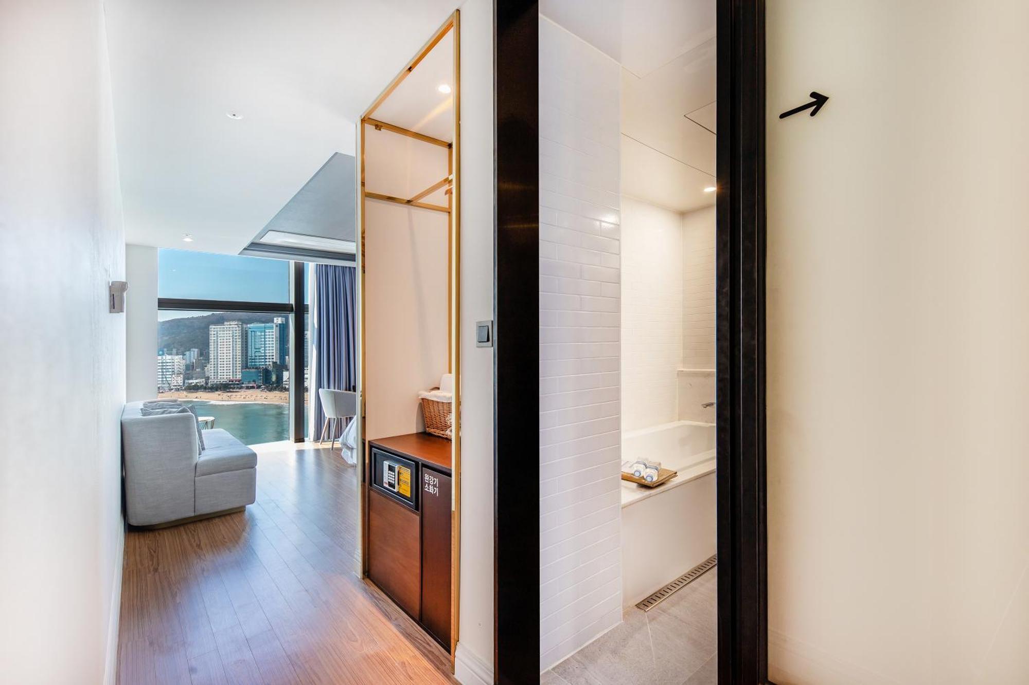 Hotel H Avenue Gwanganri 2*