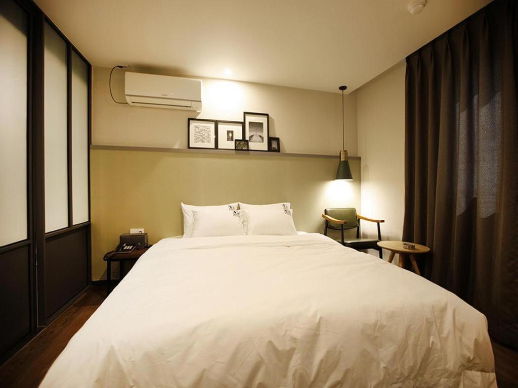 Hotel No. 25 Myeongji Oceanc Business 2*