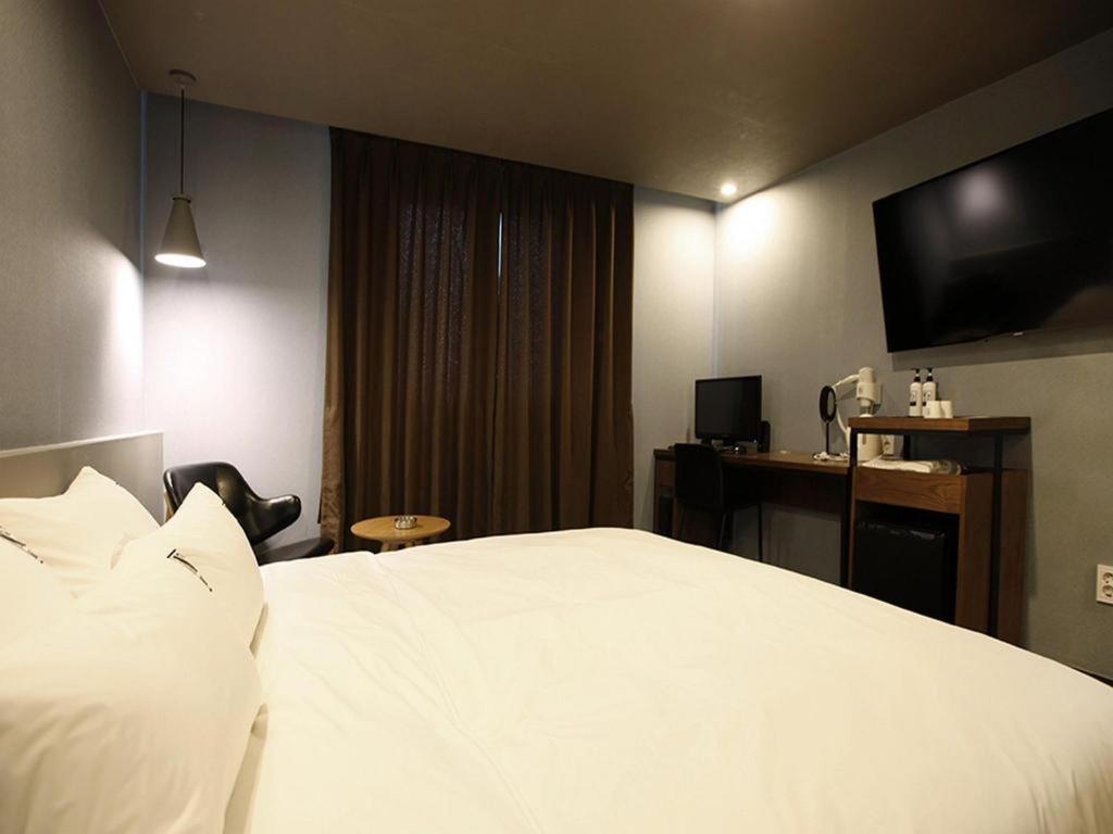 No. 25 Myeongji Oceanc Business Hotel Busan