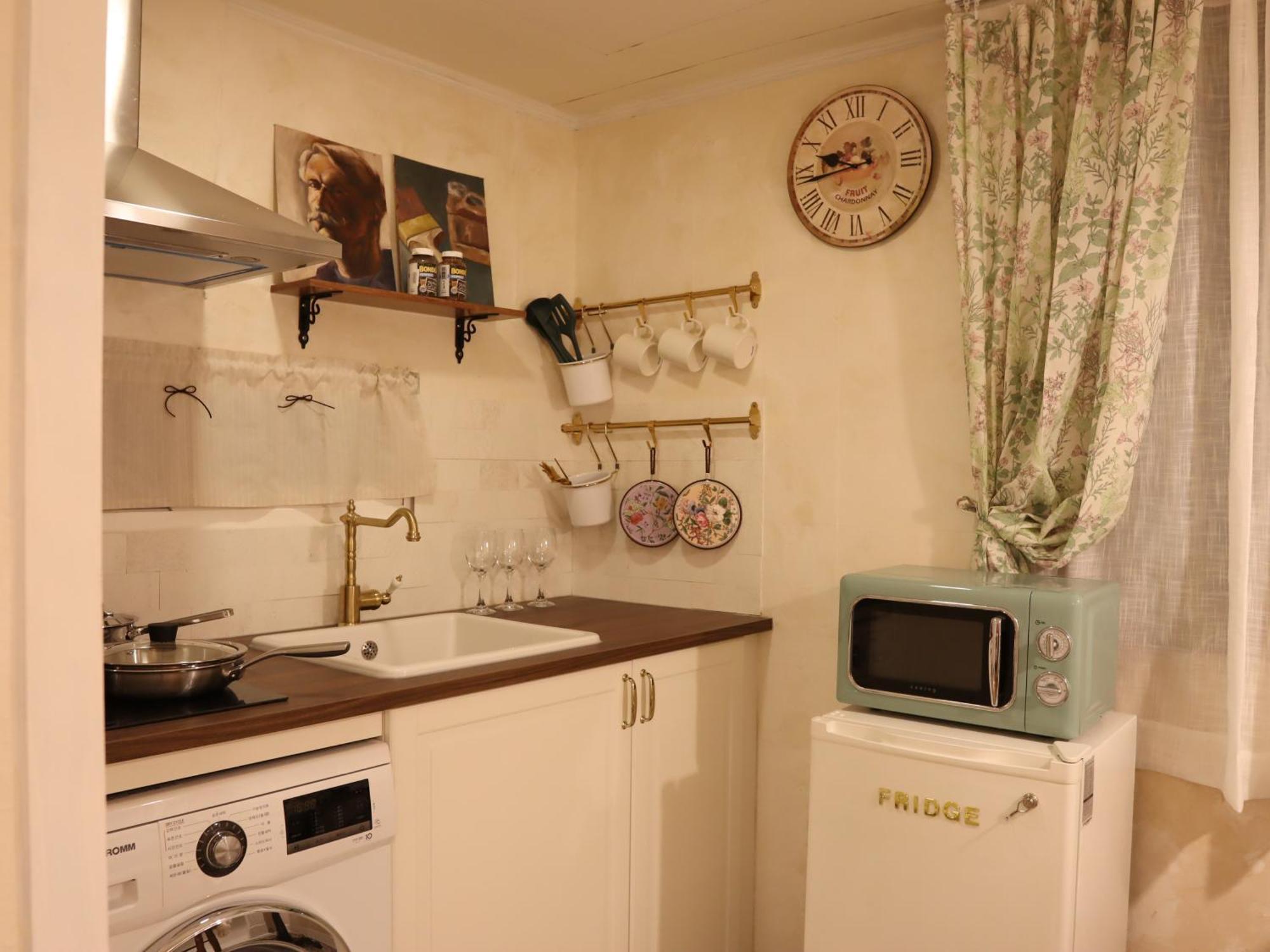 Morning Gwangalli 201, 30 Seconds To The Beach, Emotional Romantic Apartment *