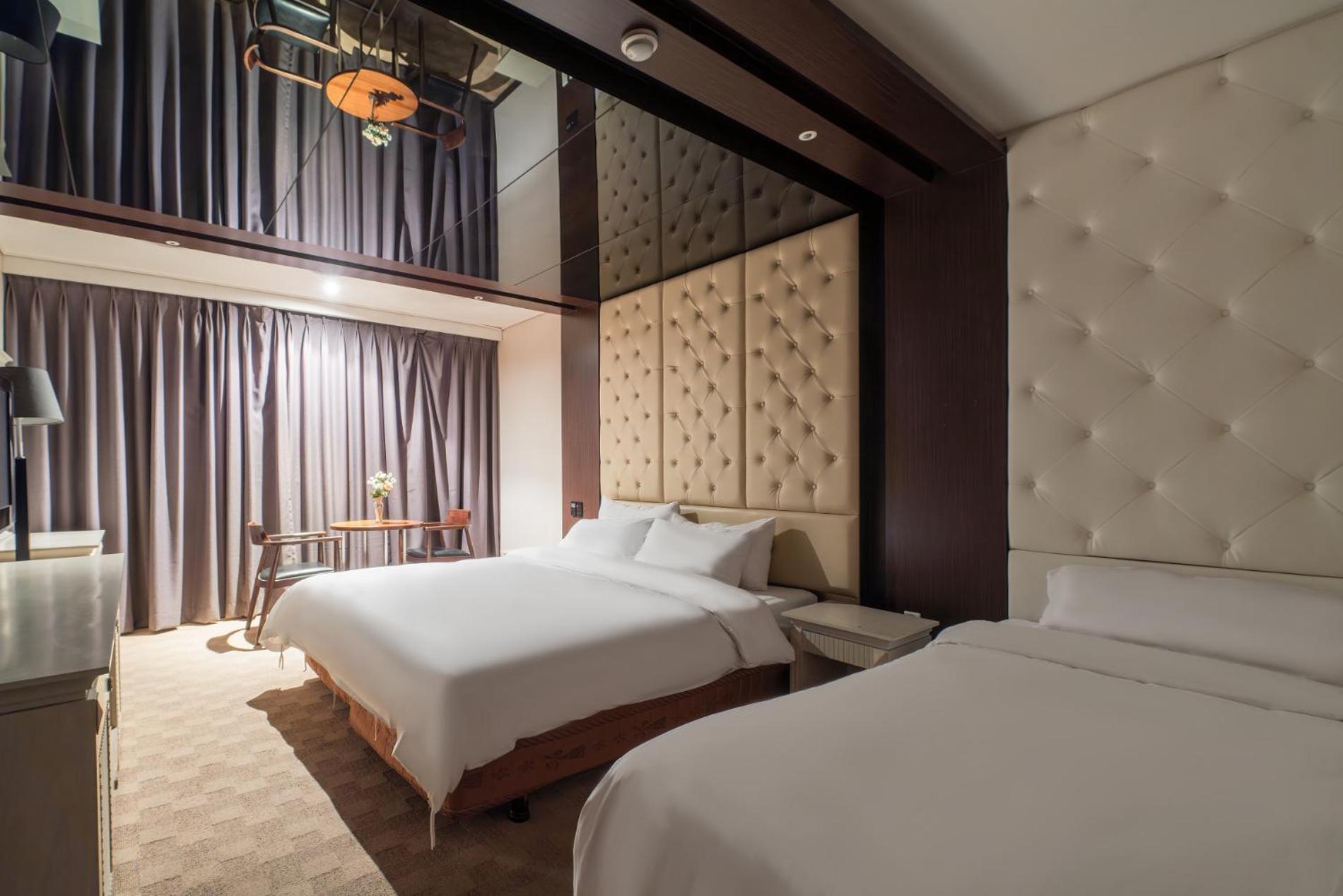 Aqua Palace 4* Busan