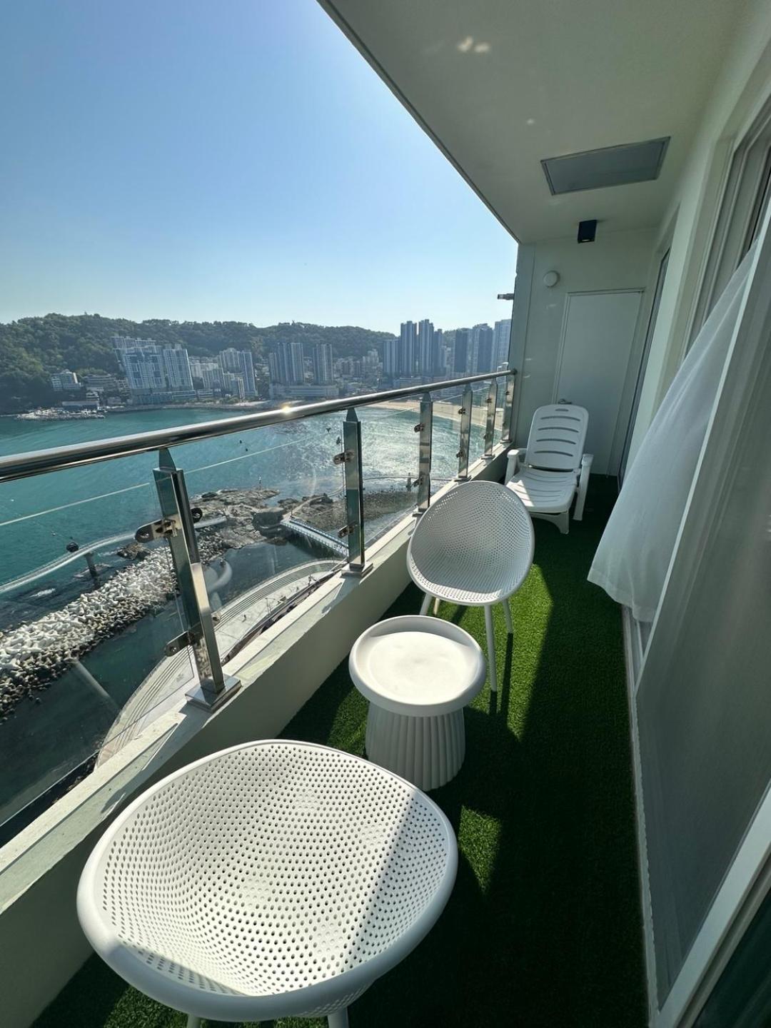 Hotel The December Songdo Ocean Terrace