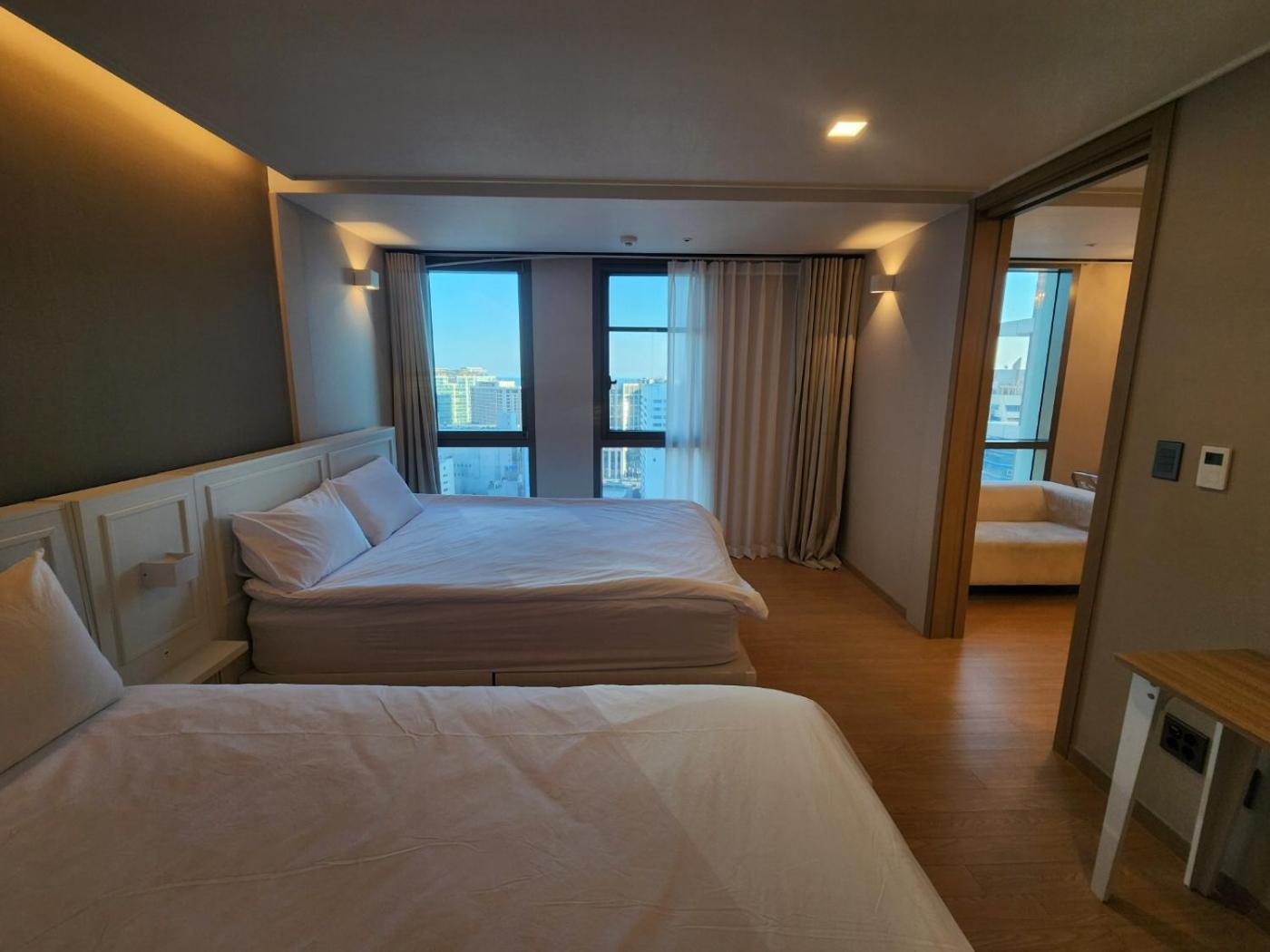 Aparthotel Elbon The With A1 Busan