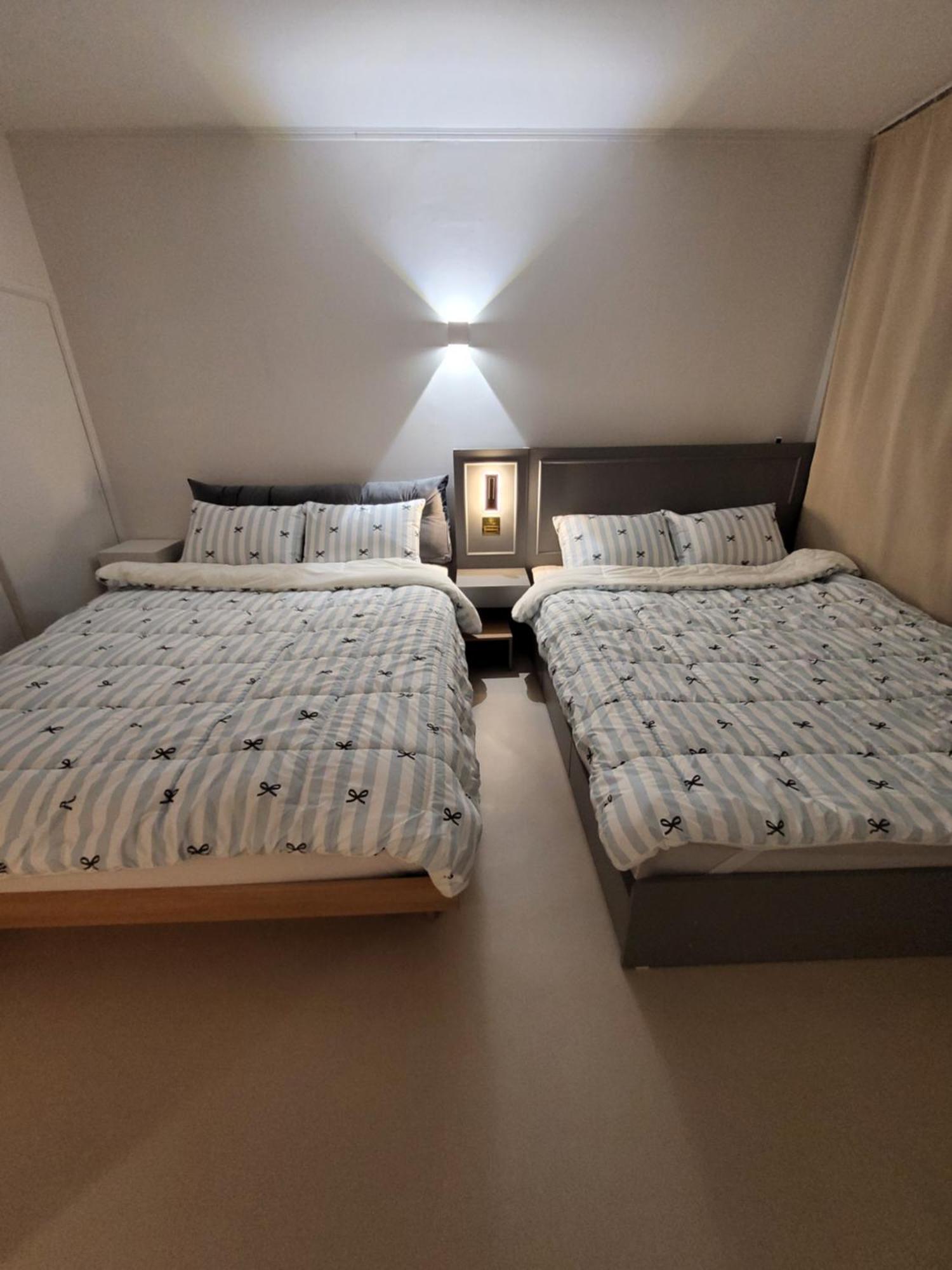 Gwangalli Yellow Door Apartment *