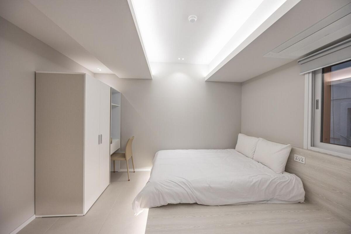 2f 4bathrooms, 9beds, 7-16 Persons Team Busan