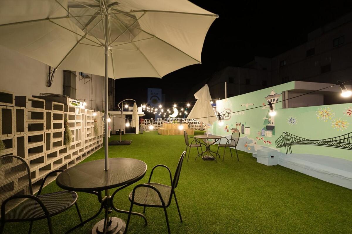 2f 4bathrooms, 9beds, 7-16 Persons Team * Busan