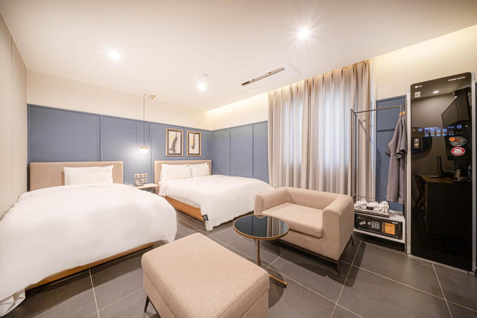 Brown Dot Busanjin Station Hotel