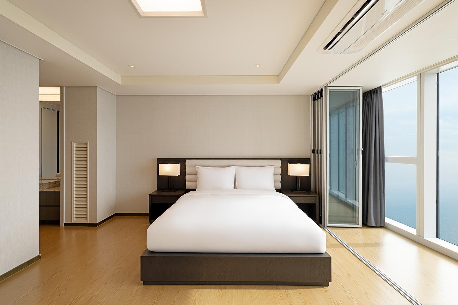 Hotel Lct The Vine Haeundae