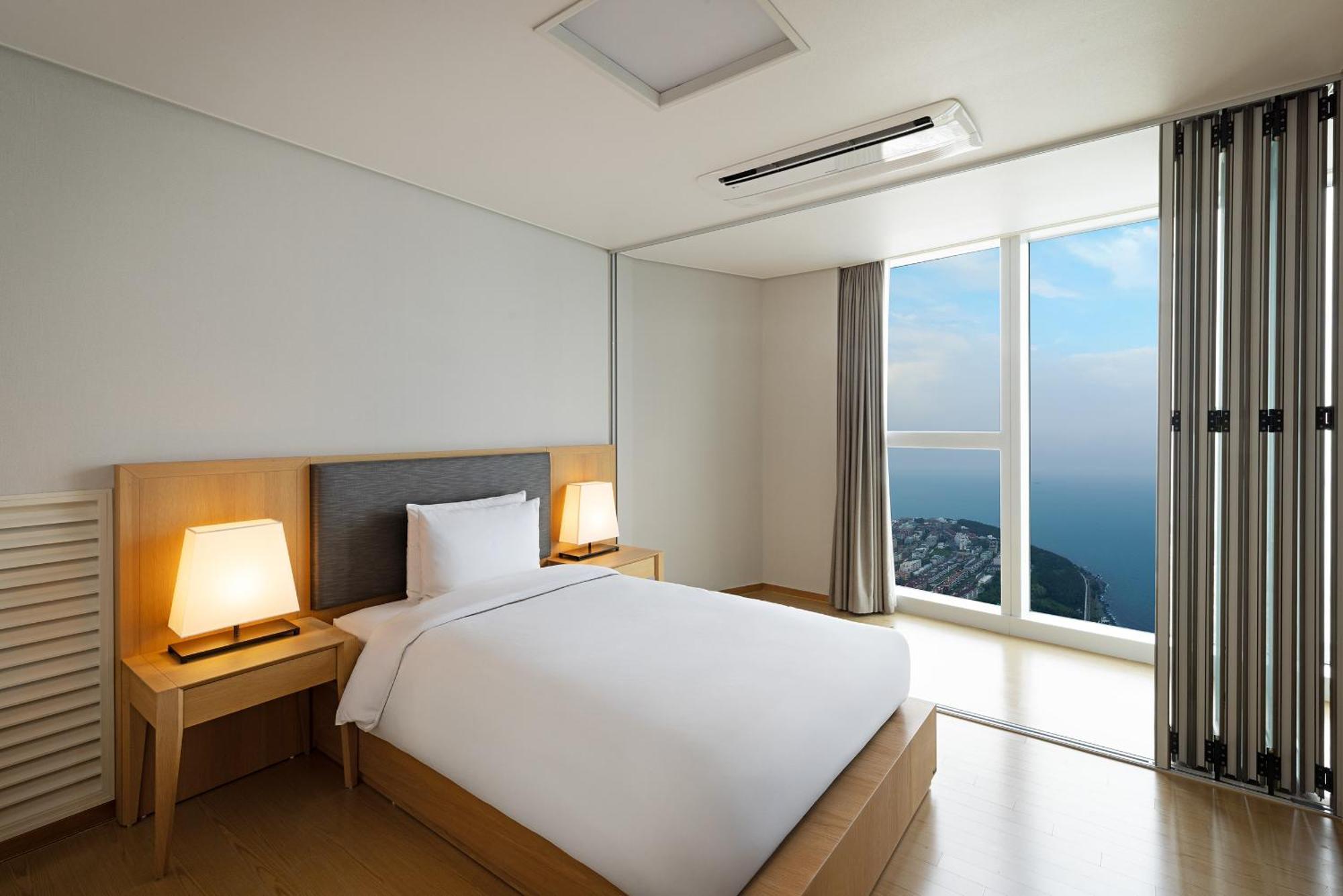 Hotel Lct The Vine Haeundae