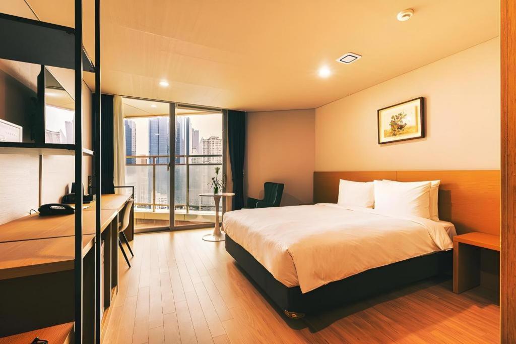 Kwangsu Hotel