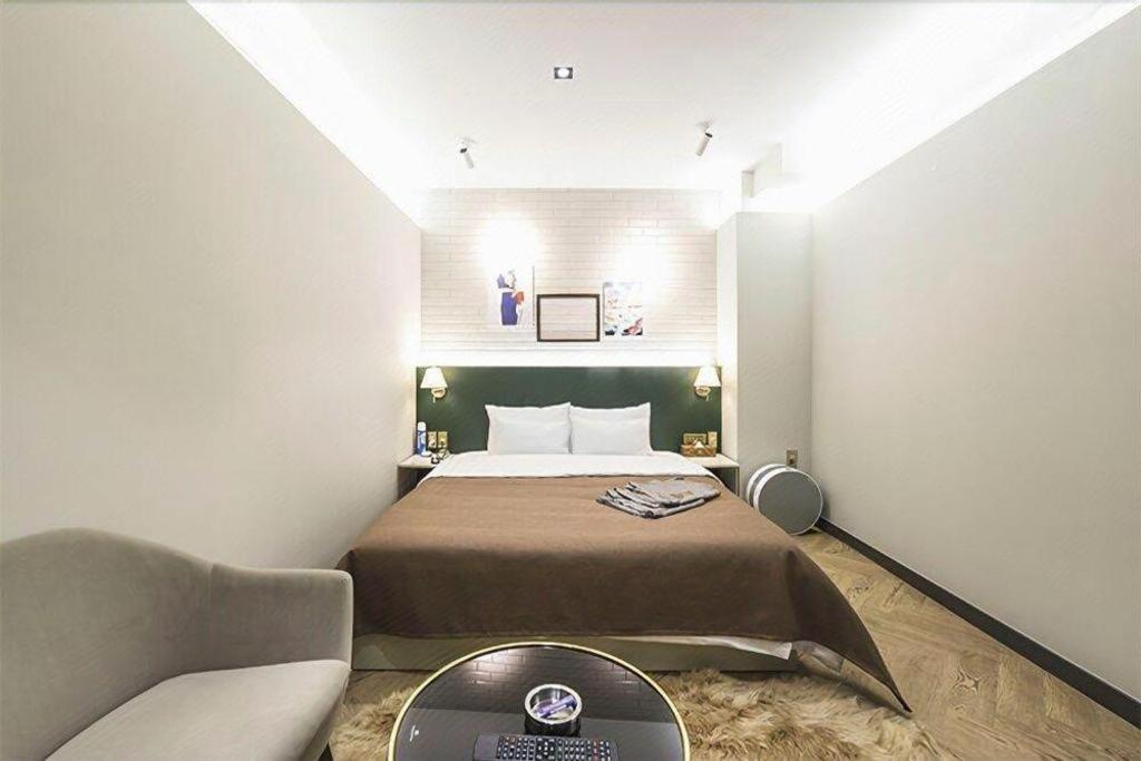 motel Den Basta Bifc