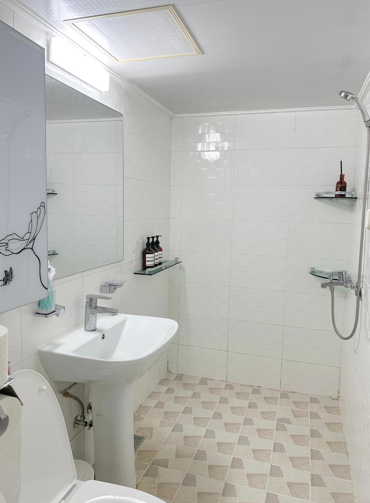 Apartment 3 House 1 Minute From Gwangalli