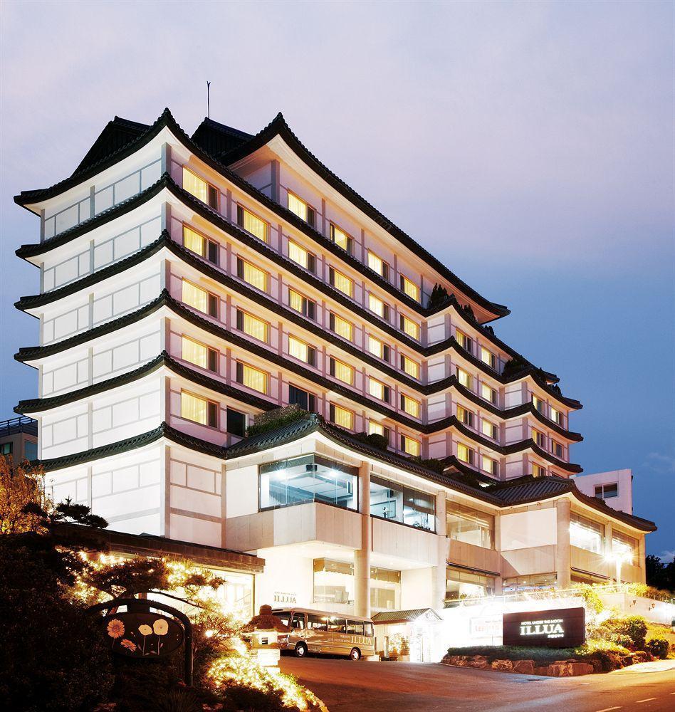 Illua Hotel 3*