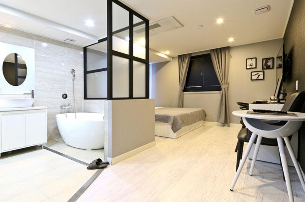 Haru Hotel 3*