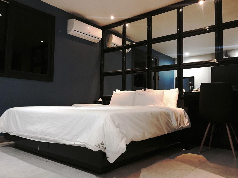 June Haeundae Motel