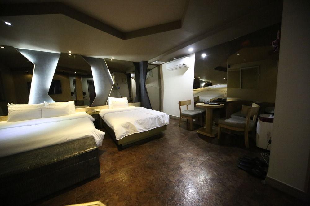 June Haeundae Motel