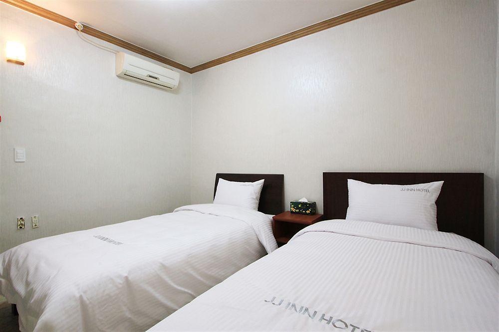 Hotel Jj 2*