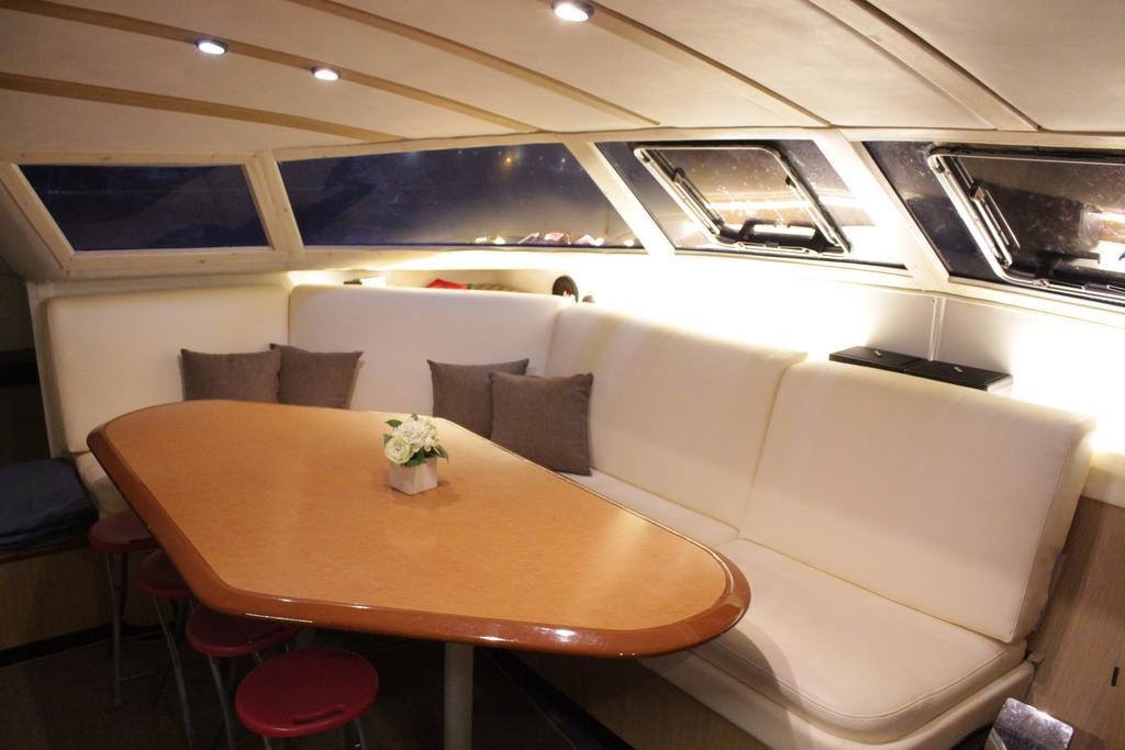 Botel Haeundae Yacht 3*
