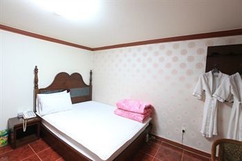 Top Motel Busan Motel 2*