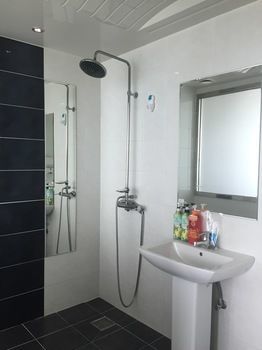 Khách sạn Nuri 3*
