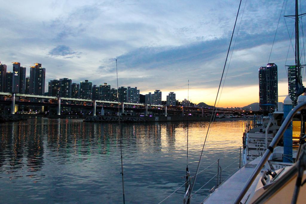 Botel Haeundae Yacht 3*