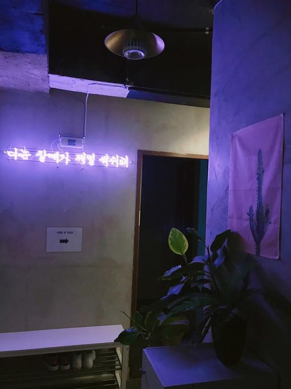 Check And Out & Pub Hostel Busan