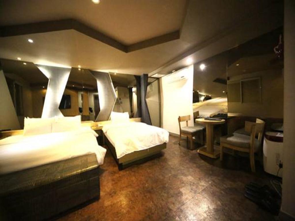 June Haeundae Motel 2*