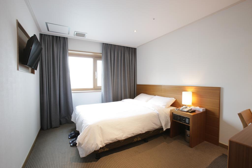 Khách sạn Tourist 3*