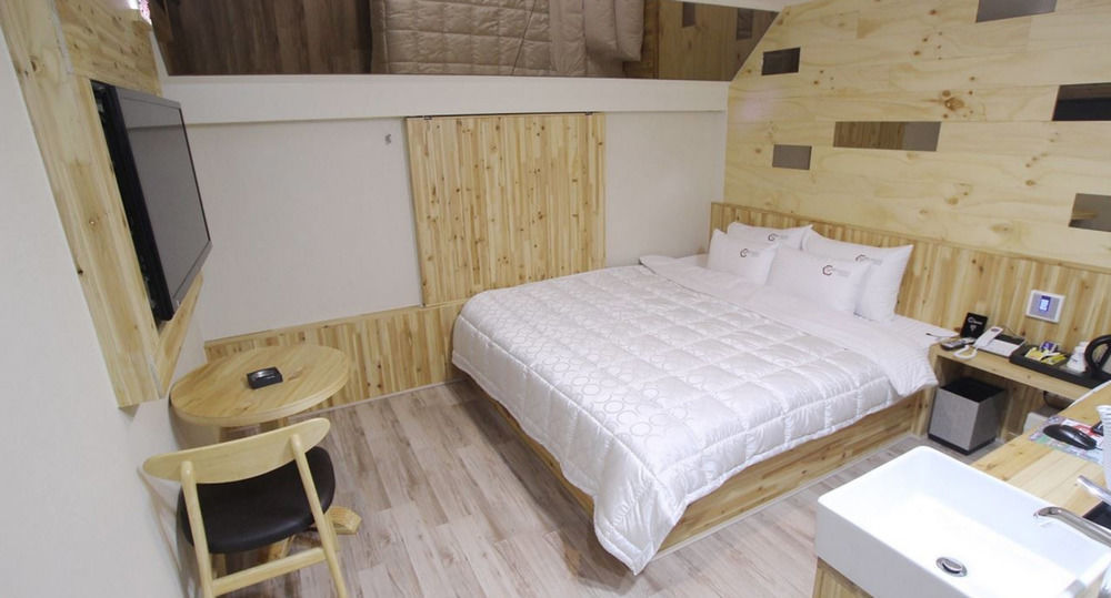 Gem Dongnae Hotel 2*