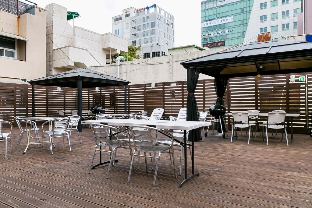 Discovery 2* Busan