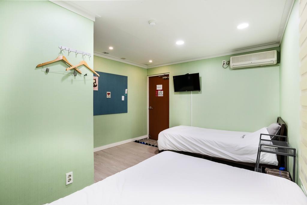 Discovery Guest house 2*