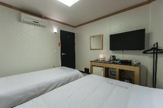 Jj Hotel