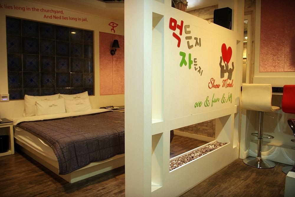 Show Hotel Busan