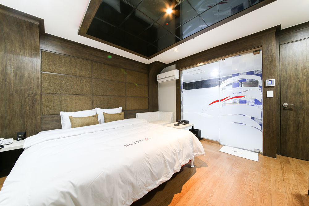 No.25 Hotel Busan Seomyeon Station