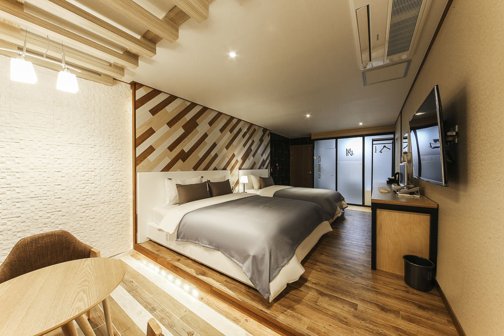 Hotel The Marine View 2*