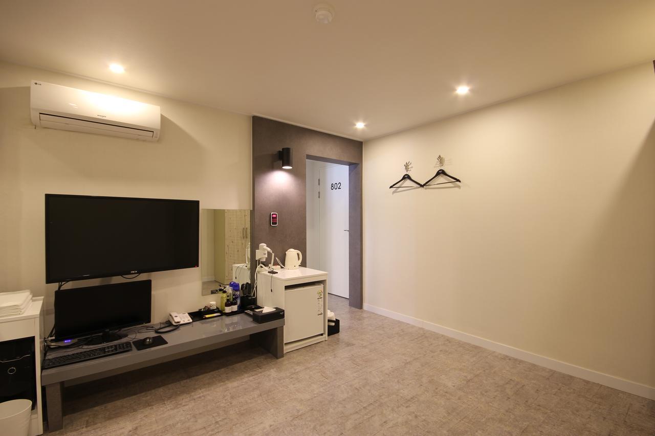 Nuri Gwangalli Motel 2*