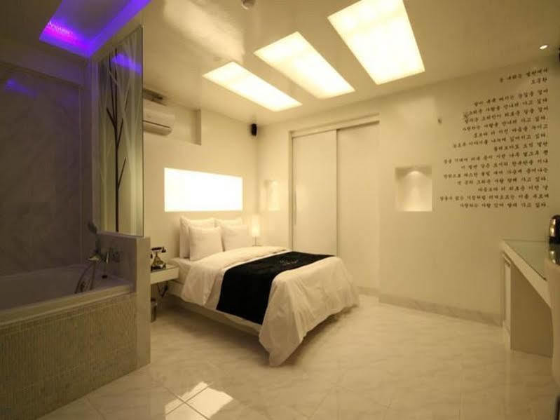 The Sun 2* Busan