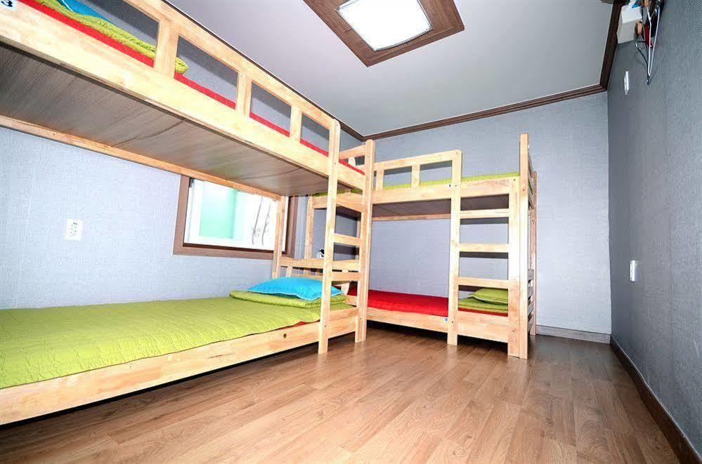 Rumah tetamu We 2*