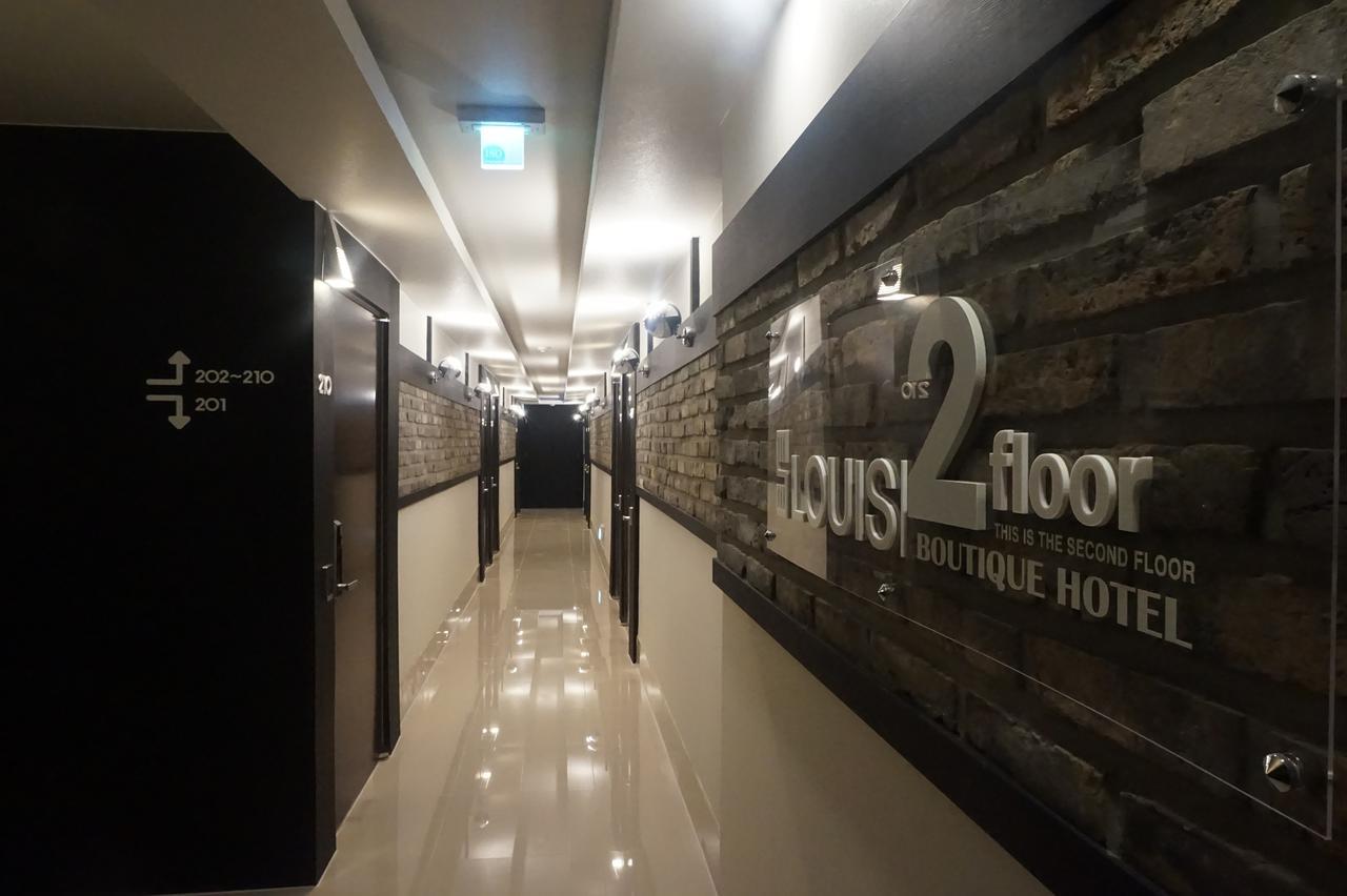 Louis Hotel