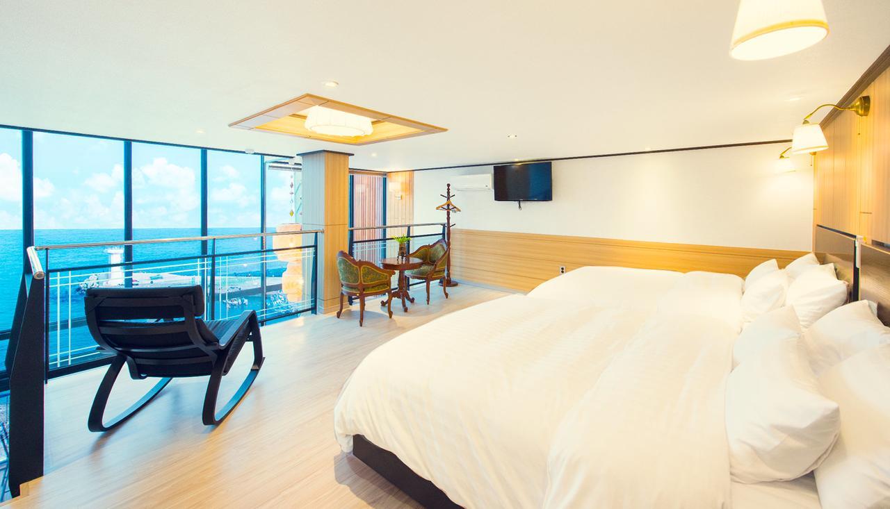 Sun & Moon Poolvilla Hotel Busan