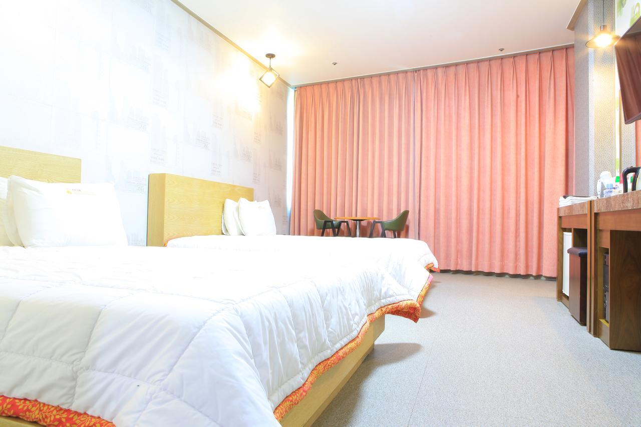 Marina Station Motel 2*
