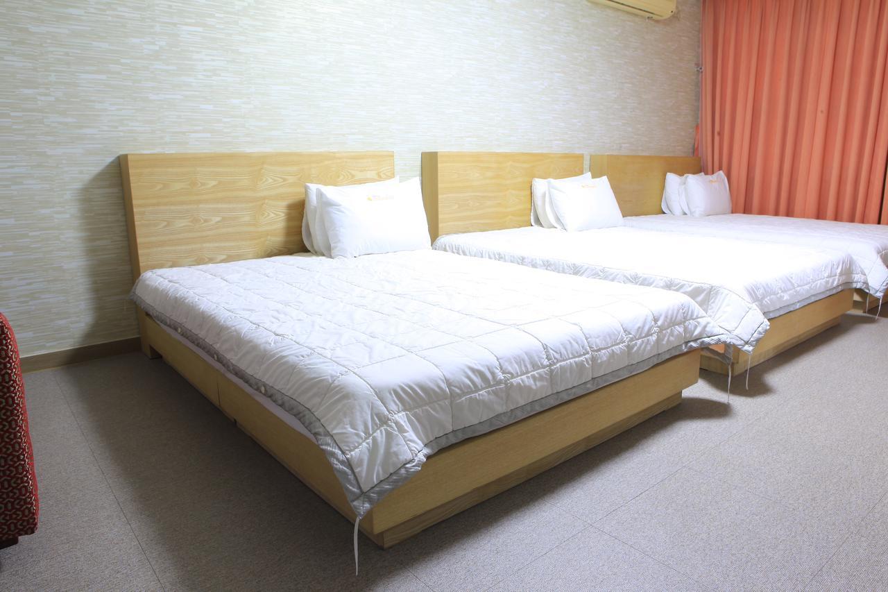 Marina Station Motel