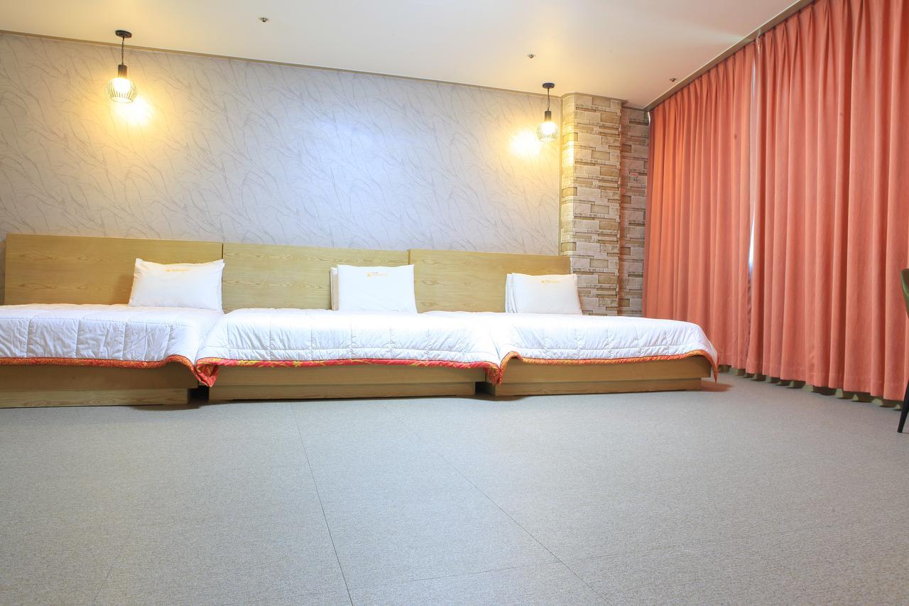 Marina Station Motel 2*