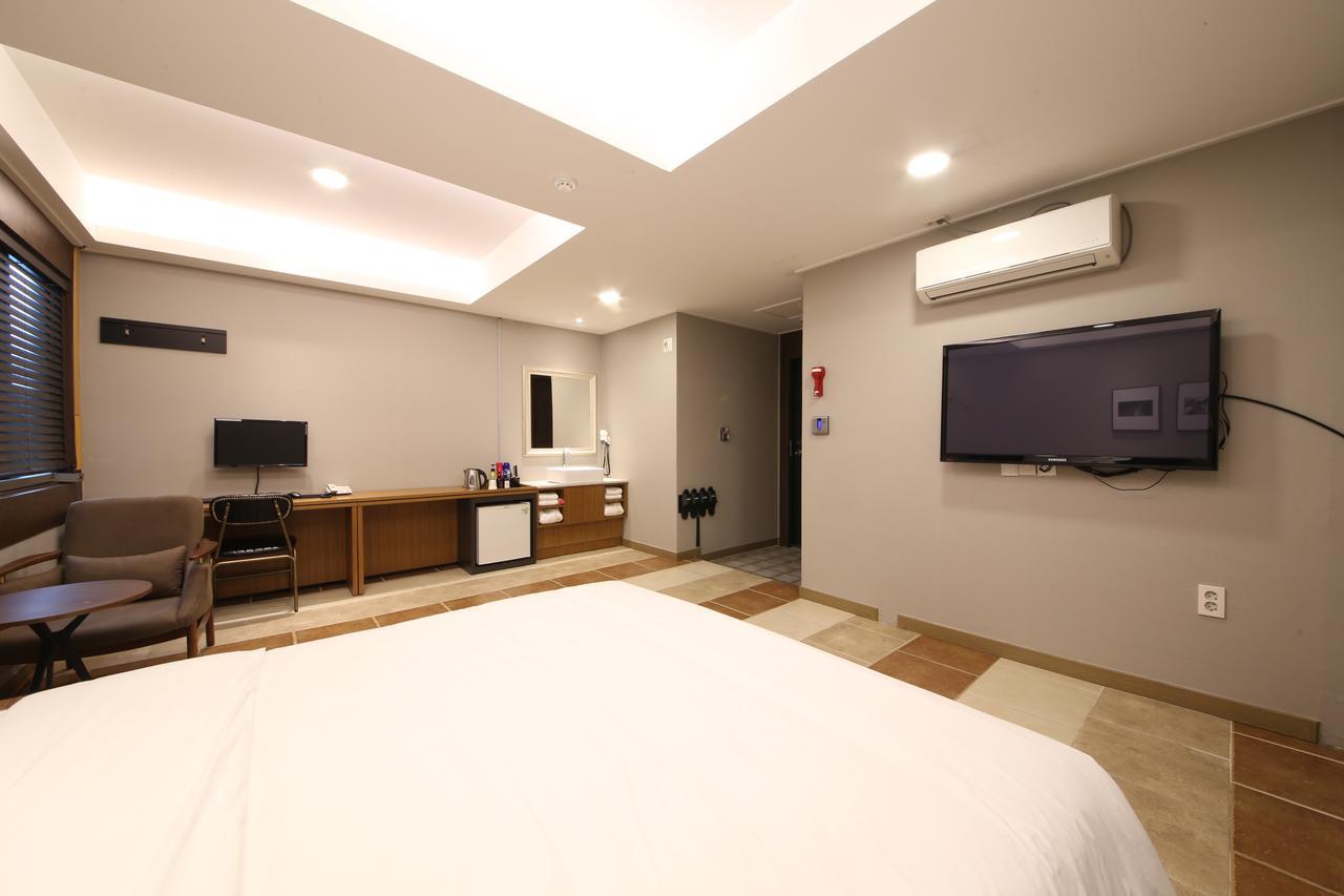 Star Hotel
