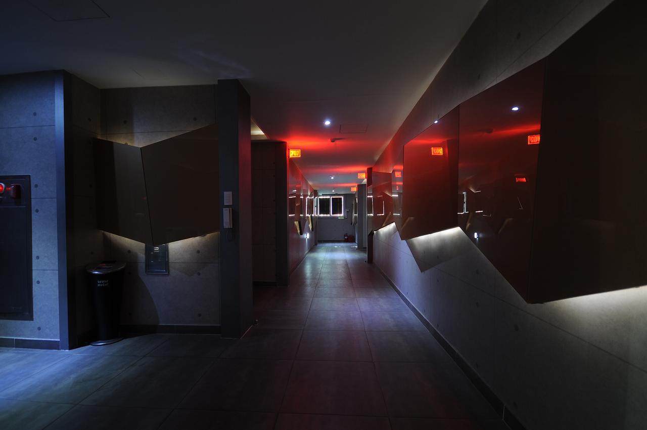 Motel Wow 2*