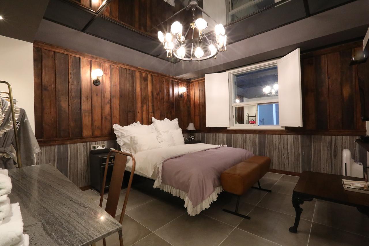Hotel February Gangseo