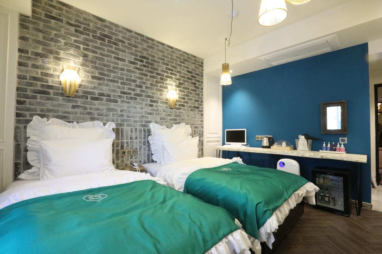 Hotel February Gangseo