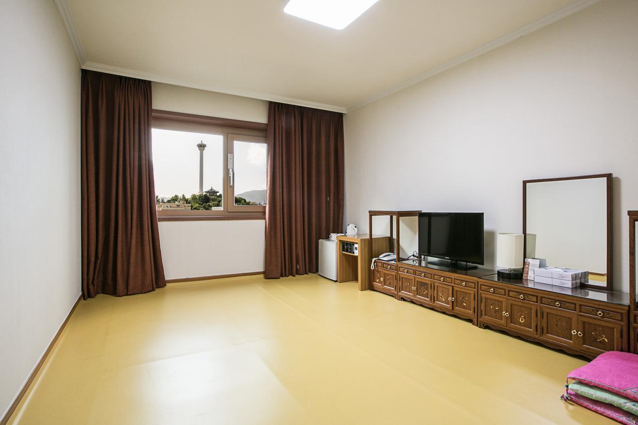 Khách sạn Tourist 3*