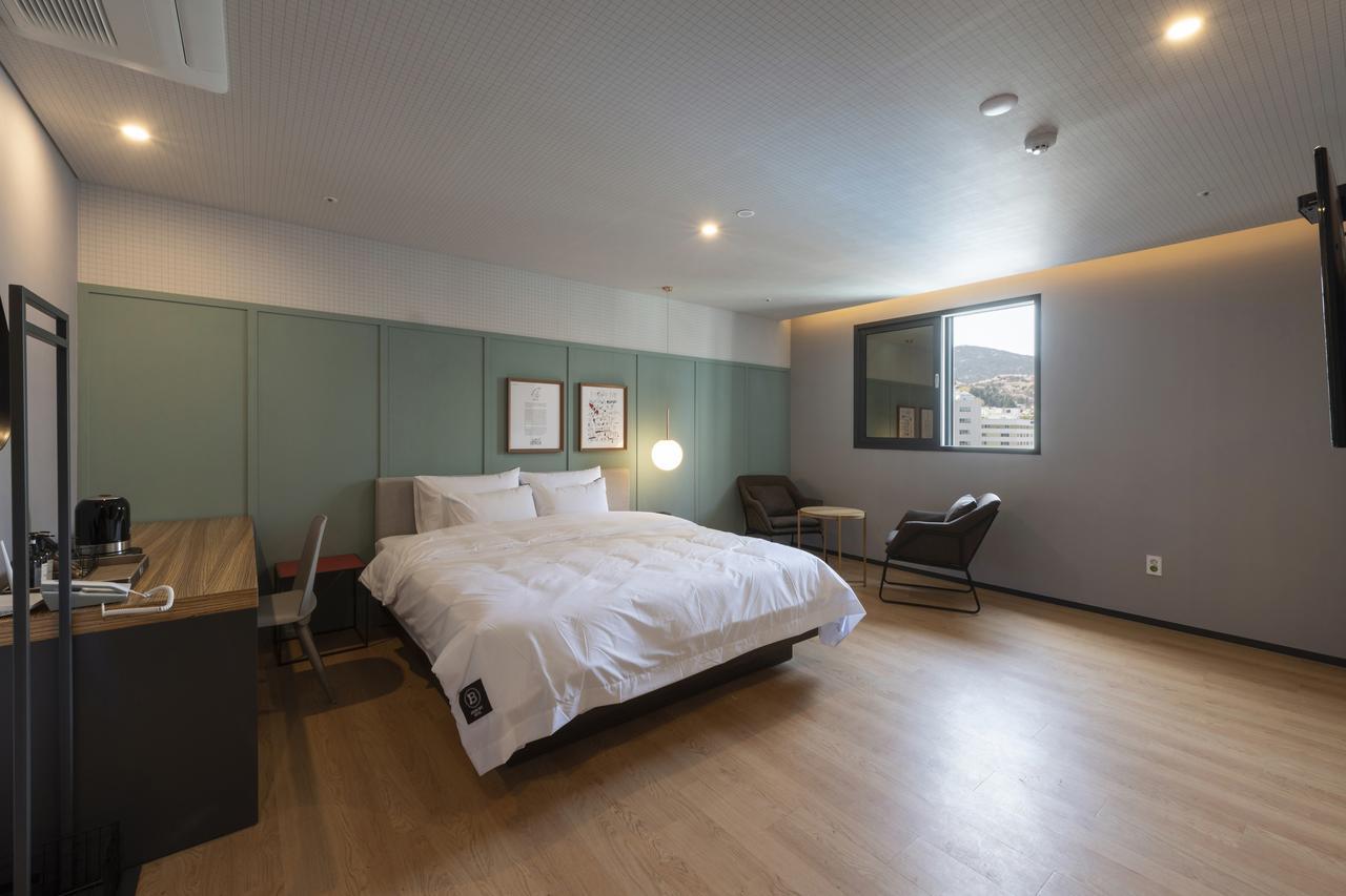Hotel Seomyeon Brown-dot Gold 3*