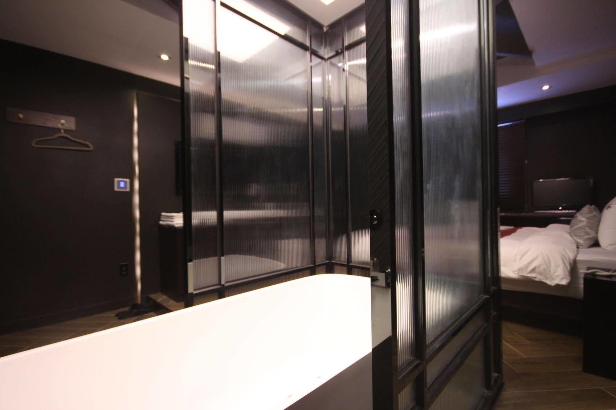 Hotel The Club Seomyeon Busan